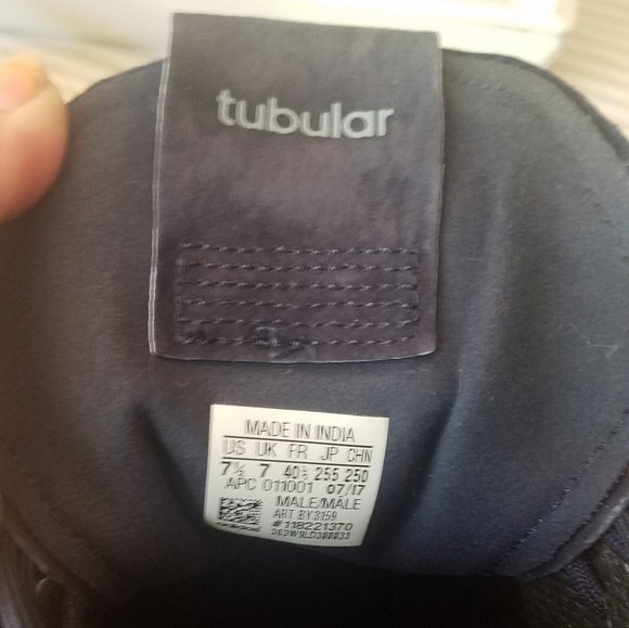 Adidas - Picture 4 of 4